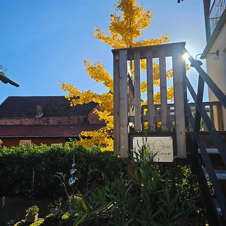 110 Qm Appartement Mit Terrasse 